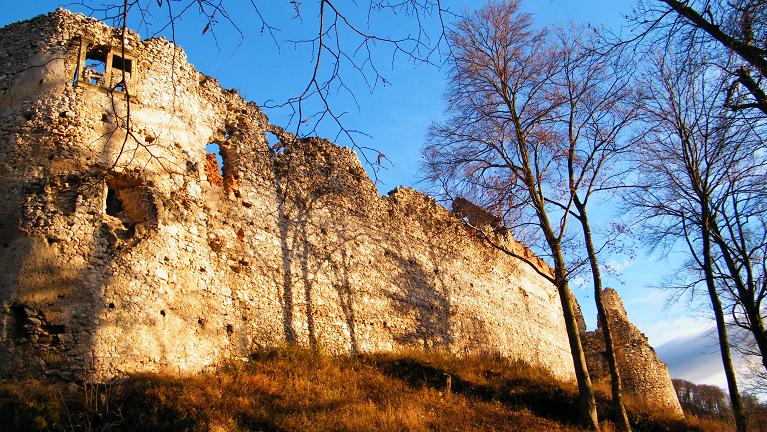 Uhrovec 